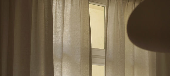 Heavy curtains with blackout properties